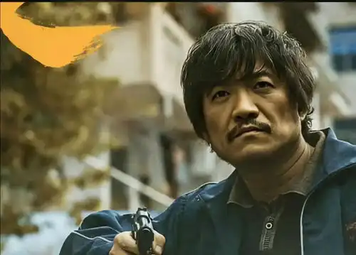 三大队细节失真,大尺度床戏剧情引争议,网友口碑两极分化