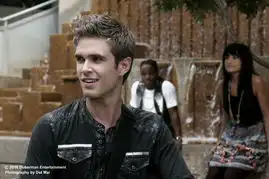 新星risingstars官方剧照