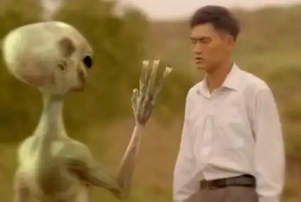 平凡的世界袁弘遭遇外星人那些让人哭笑不得的穿帮镜头