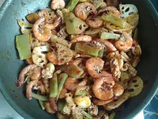 香辣鱿鱼虾的做法香辣鱿鱼虾怎么做
