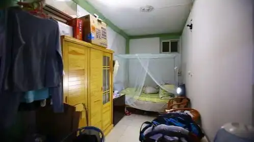 12.9㎡蜗居变身迷你别墅
