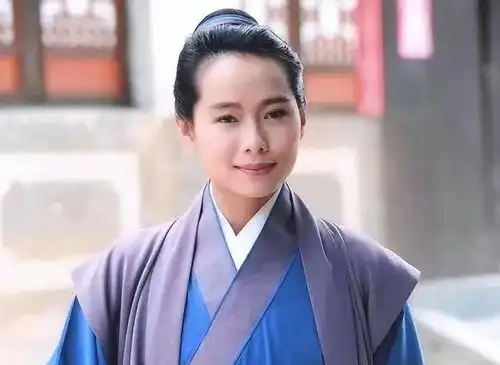 被低估的影后,最流行的自我丨答尔问白皮书