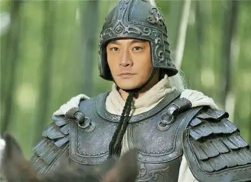 周瑜和陆逊谁更厉害依据正史来看,两人根本不在同一档次