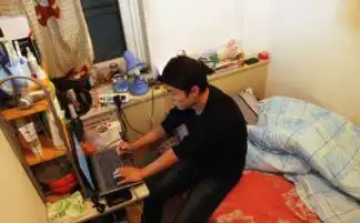 城市生活的人想有个家蜗居背后的艰辛不易
