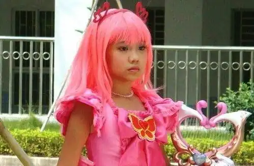 巴拉拉小魔仙主角现状有人不幸去世,有人当网红直播卖货被骂
