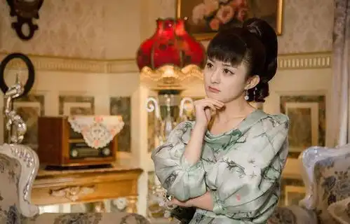 民国虐恋文烽火繁花我不为权势,只为在这乱世许你一世繁花
