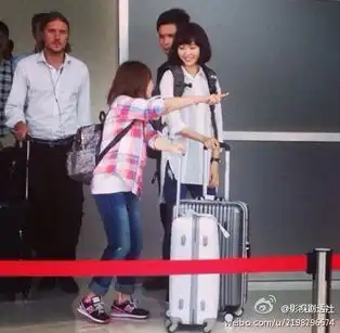 何以笙箫默最新路透唐嫣穿孕妇装撅嘴撒娇图
