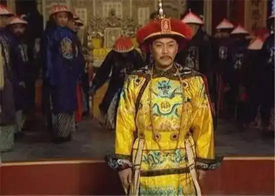 雍正为何首先拿十弟开刀处置非常新奇,事后证明手腕确实不一般
