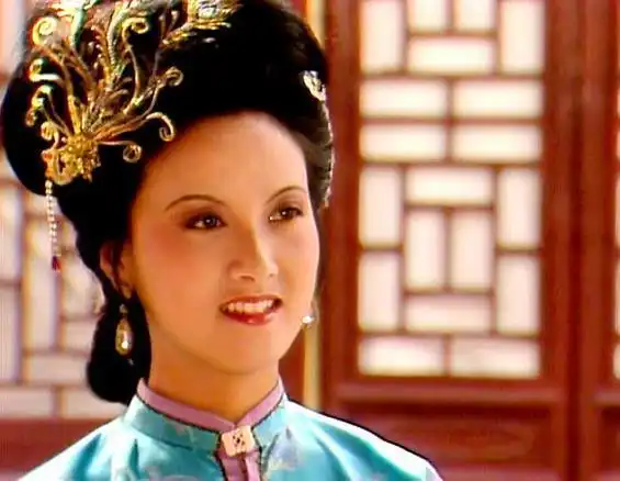 王熙凤为什么喜欢林黛玉,不喜欢薛宝钗这四点足够证明她们关系