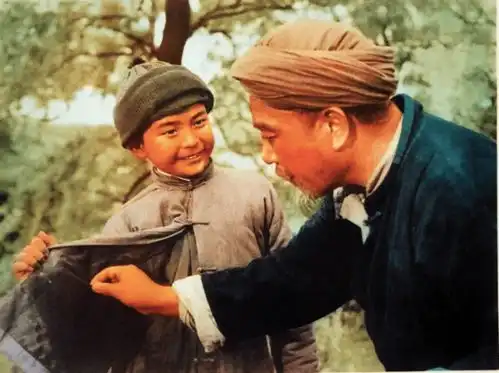 八一厂的高票房电影,你上小学都被组织看过,第四部观影人次30亿
