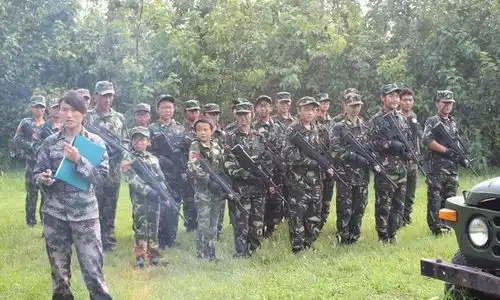 请你们看电影啦2018少年特种兵海陆空军事励志营
