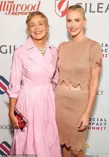 莎朗斯通终于放下不再怨恨本能的剪刀腿镜头