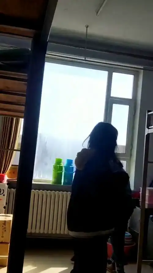 你们是不是都有一个这样的二货室友呢