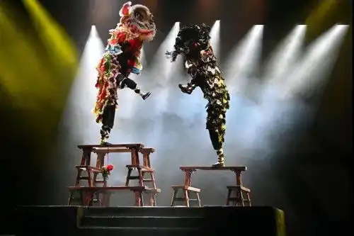 燃情鸿胜馆回佛山粤剧舞台上演功夫大片,鸿胜馆馆长大赞更有气势
