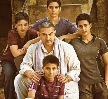 190斤女子摔伤被众人合力从6楼抬下就医反败为胜江苏姑娘王娇十四运摔跤女子自由式68公斤级摘金