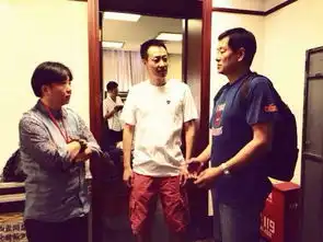 濮存昕力挺四世同堂称田沁鑫极富魅力