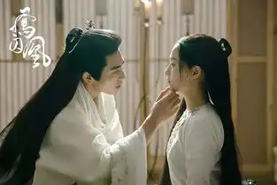 凤囚凰头顶派大星造型雷人可是独角兽头的关晓彤超好看啊
