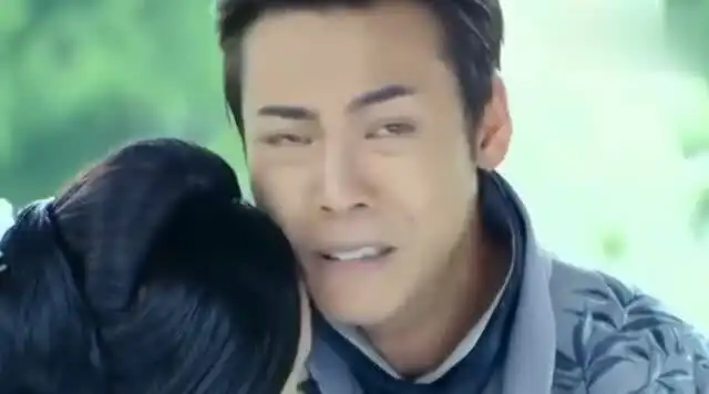 活色生香安逸尘抱着奄奄一息的惠子,这一幕太痛心了
