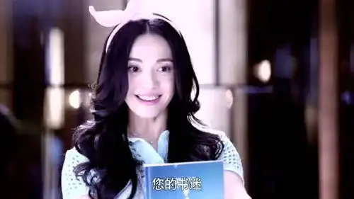 离婚律师罗鹂和洪老师见面,穿衣风格有点雷人
