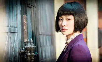 毕业歌热播李小冉演绎花样年代秀