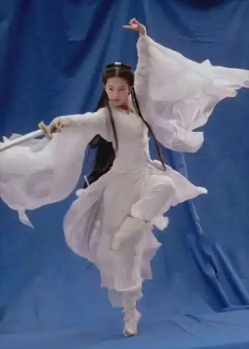 扒叔大爆料吴亦凡自杀的瓜李云迪出事后最新进展刘亦菲肉眼可见地糊了
