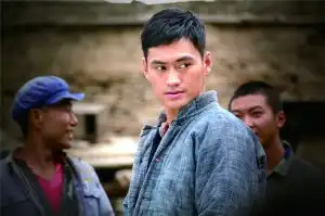 平凡的世界袁弘体验苦难饿成实力派