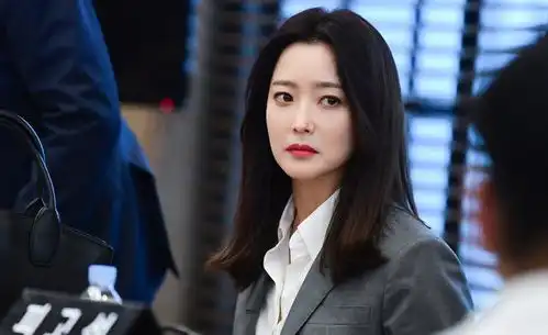 豪门贵妇金喜善鼻尖也有痣新剧照美貌升级,网友没韩佳人好看