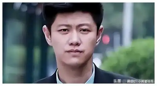 演员赵荀盆骨破碎,腰被打入三颗钢钉,李二牛爆改成日系美男
