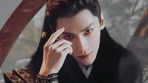 长月烬明麦振鸿的歌再配上这画面,仙侠剧那味马上就出来了
