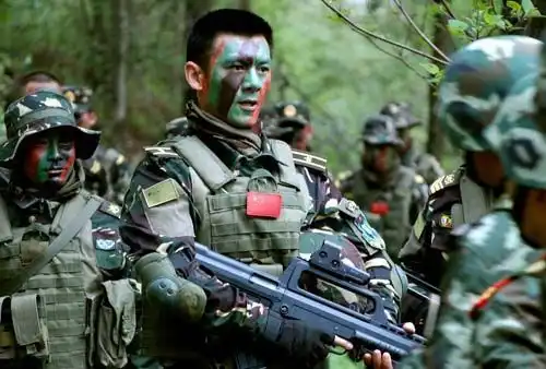 我是特种兵两大天野,他一战成名,他却沦落无戏可拍