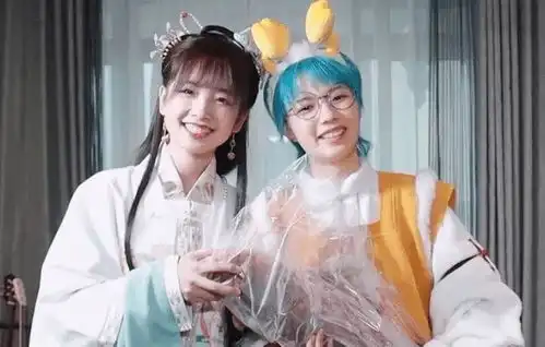 在旅顺博物馆穿日服跳日舞,600万粉网红党妹该凉了