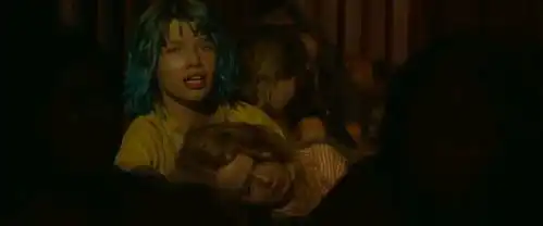 黑寡妇女性超英电影的疗愈底色足以温暖人心吗
