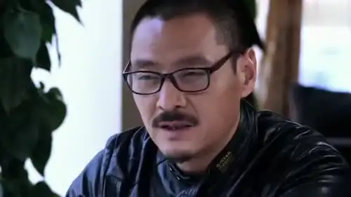 麻辣女兵老汤被情势所逼,求助沈瑶帮忙,为了躲避米蓝
