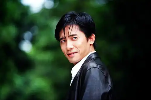 梁朝伟获釜山电影节亚洲电影人奖
