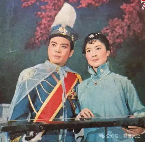 小凤仙长相普通,蔡锷为她痴迷,梅兰芳给她安排工作,她凭啥
