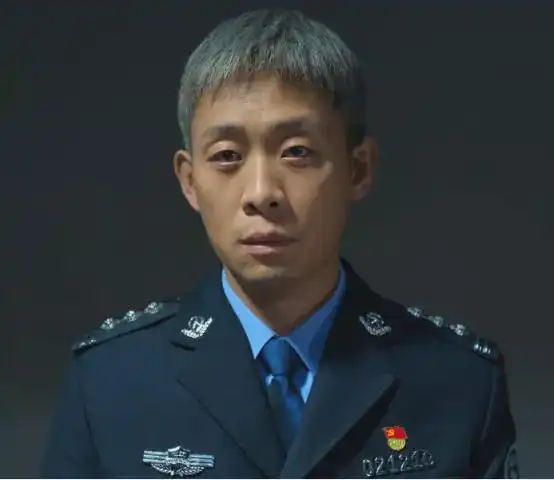 狂飙被人民日报点名,不是夸是批评,言辞直戳剧方肺管子

