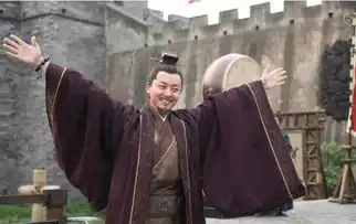 19岁处女作被腰斩,又被10年封杀,当了16年绿叶,他竟靠演坏人霸屏2年
