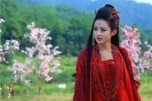 盘点古装剧女演员黑化赵丽颖李沁妖艳红衣浓妆极尽妖冶
