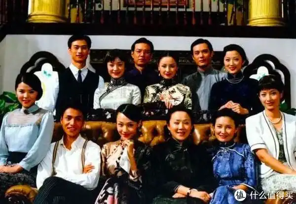 曾经以为爱情是生活全部,中年再读张恨水,果然女人悦己当排第一
