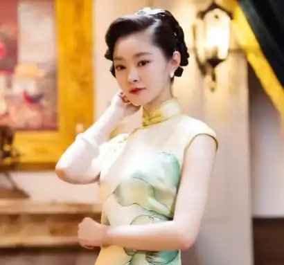 34岁景甜彻底火了将军诺超浪漫