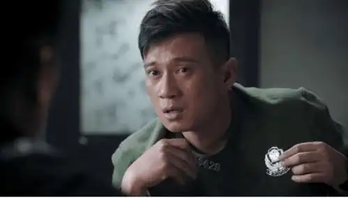 不温不火15年因我是特种兵走红,老戏骨李幼斌都对其称赞有加
