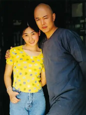 在混乱的江湖里,张铁林欠下的那些风流债
