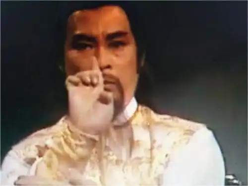 射雕英雄传为什么南帝段智兴要以皇帝之尊,去参加论剑呢