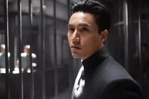 这些面孔,才是真正的国民记忆
