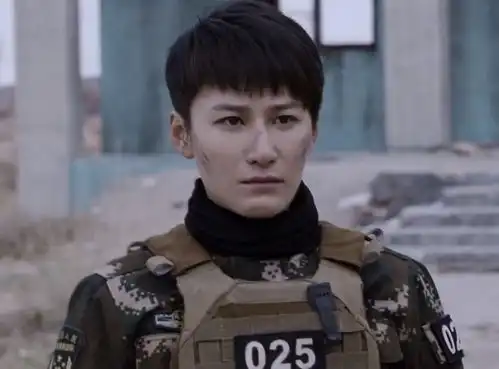 奔着杨洋去追特战荣耀,万万没料到,被女兵郭笑笑圈粉
