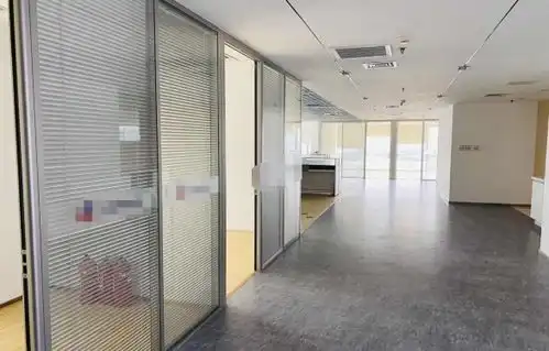 西环广场丨正对电梯丨地标楼盘丨户型方正丨随时起租出租办公楼租赁北京我爱我家