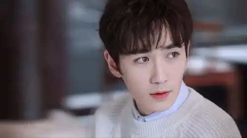 朱一龙天外来物一般珍贵的人啊
