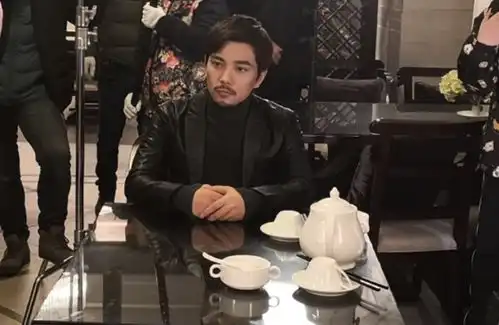 罗翔领衔主演院线电影囧男进化论开机