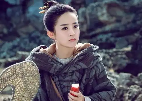 什么情况生完孩子的赵丽颖被王一博压番,电视剧女王从头开始
