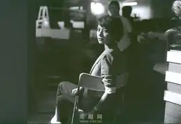 高圆圆珍贵黑白花絮照片清新冷峻含蓄逼人